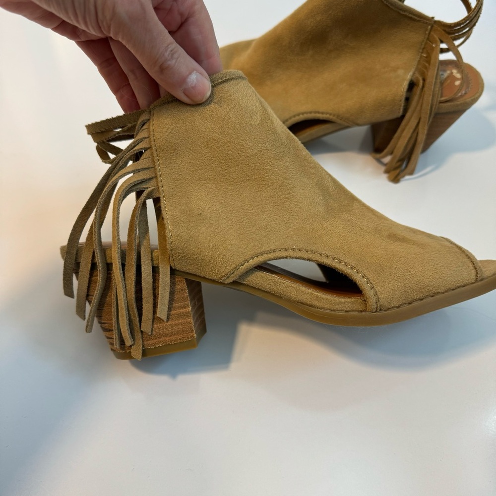 Faux suede fringe trim open toe shoes
